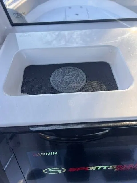 Slide: The Image of Sportsman Heritage 231 Center Console 2025 - 8