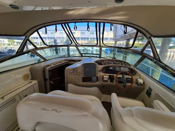 Slide: The Image of Sea Ray 380 Sundancer 2002 - 4