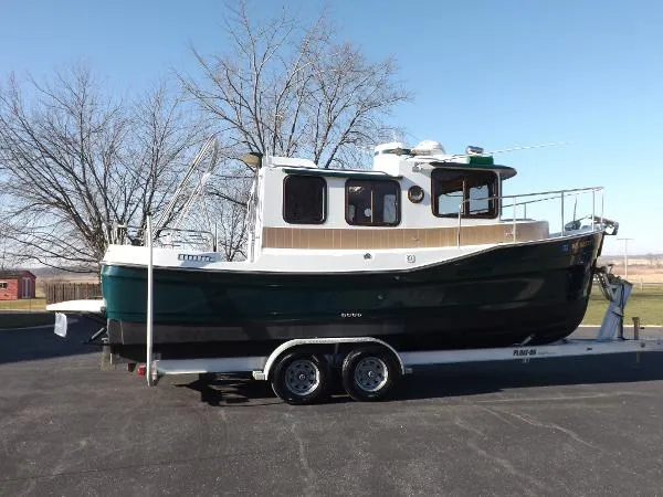 Slide: The Image of Ranger Tug R-25 Classic 2008 - 0