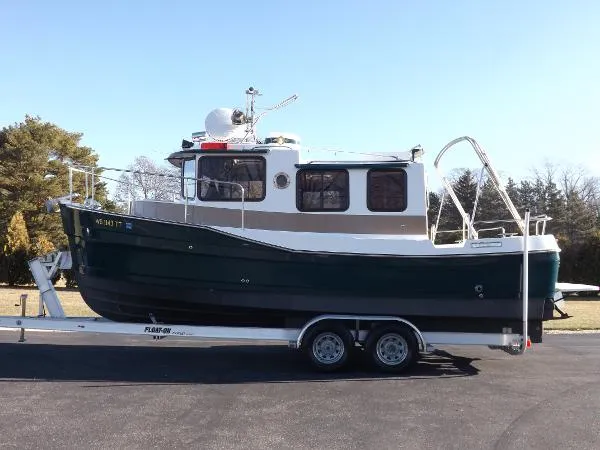 Slide: The Image of Ranger Tug R-25 Classic 2008 - 3