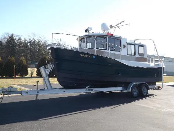 Slide: The Image of Ranger Tug R-25 Classic 2008 - 4