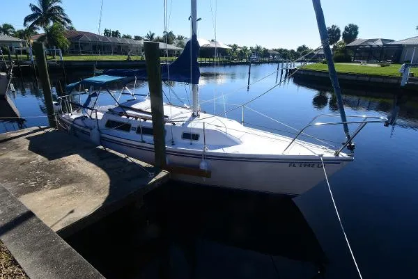 Slide: The Image of Catalina 25 Standard Rig Sloop 1983 - 0