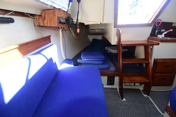 Slide: The Image of Catalina 25 Standard Rig Sloop 1983 - 11