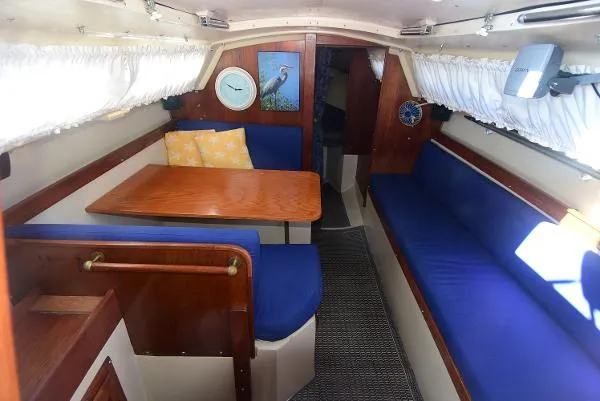 Slide: The Image of Catalina 25 Standard Rig Sloop 1983 - 9