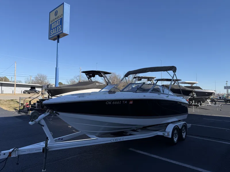 Slide: The Image of 2008 Cobalt 202 boat at Arrowhead Boat Sales. - 4
