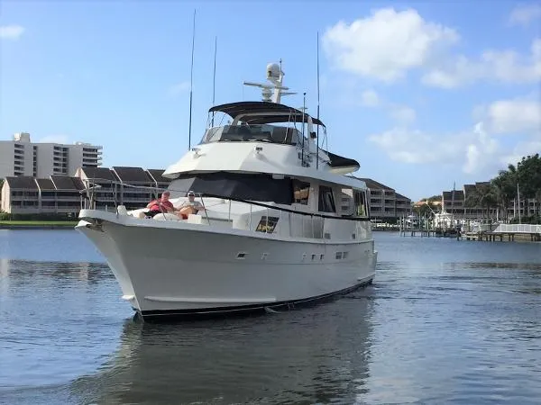 Slide: The Image of Hatteras 67 Cockpit Motor Yacht 1988 - 0