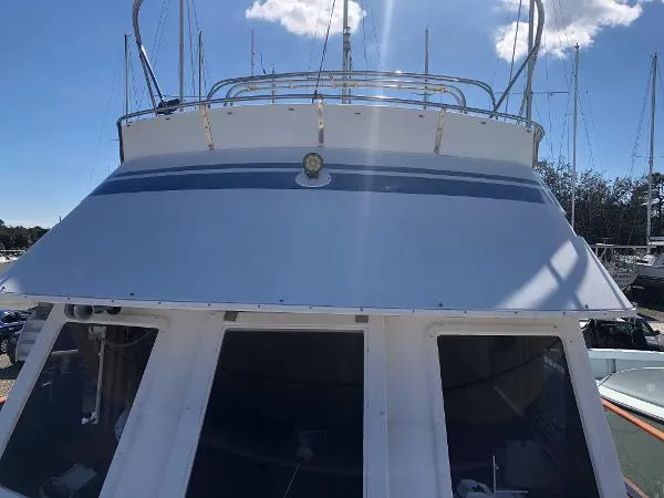 Slide: The Image of Marine Trader Sundeck 1987 - 9