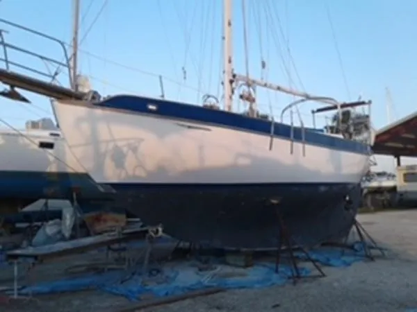 Slide: The Image of Westsail 32 1972 - 1