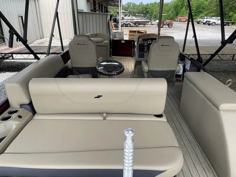 Slide: The Image of Interior of 2024 Starcraft SLS 3 Q DH pontoon boat. - 18