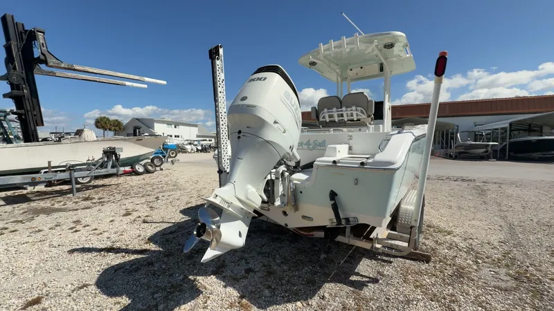 Slide: The Image of Sea Pro 239 DLX 2021 - 26