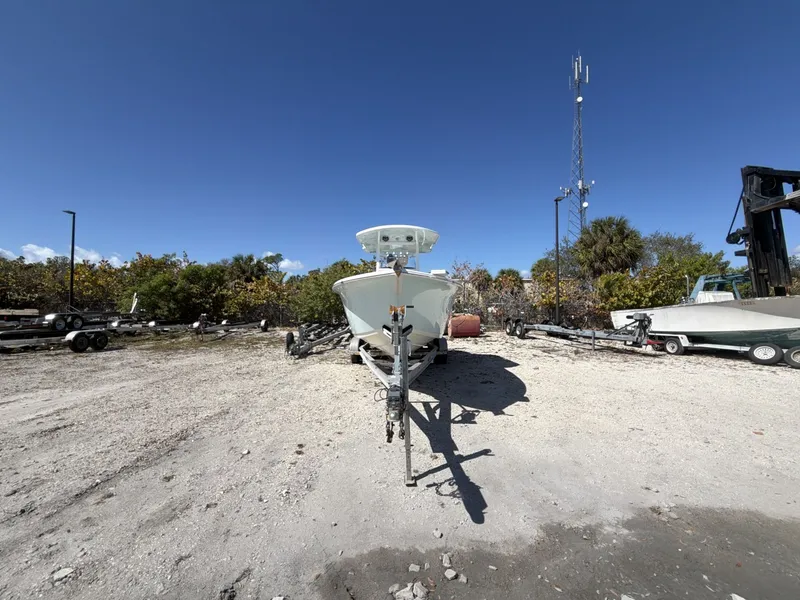 Slide: The Image of Sea Pro 239 DLX 2021 - 35