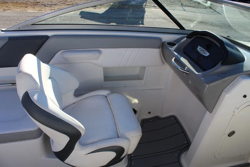 Slide: The Image of Chaparral 23 SSi O/B 2021 - 11