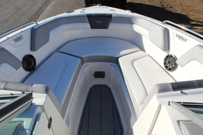 Slide: The Image of Chaparral 23 SSi O/B 2021 - 17