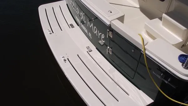 Slide: The Image of Mainship Flybridge Trawler 2006 - 9