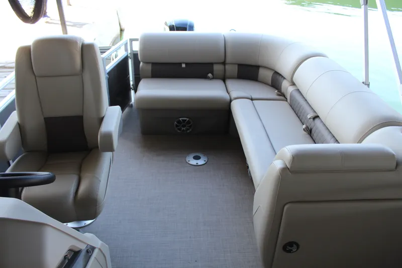 Slide: The Image of Interior of Tracker PB 20 DLX pontoon boat, 2025 model. - 11