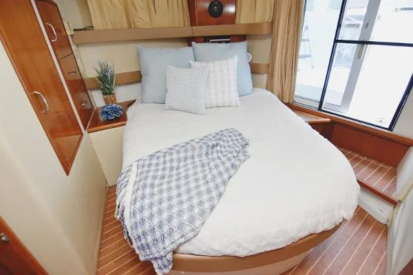 Slide: The Image of Carver Yachts Aft Cockpit Motor Yacht 2005 - 10
