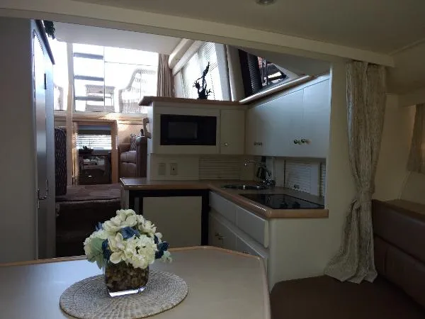 Slide: The Image of Carver Yachts 326 Motor Yacht 2001 - 11