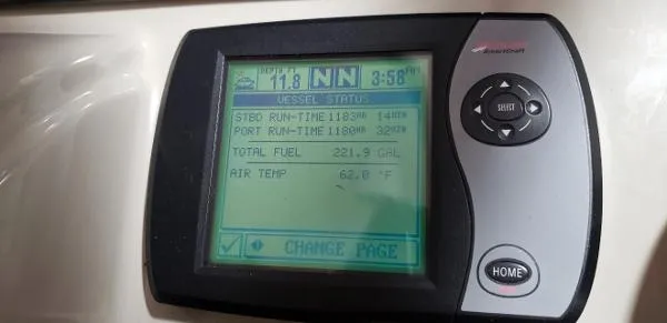 Slide: The Image of Sea Ray 390 Sundancer 2005 - 3