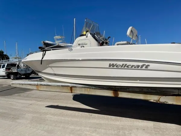 Slide: The Image of Wellcraft 21 Fisherman 2005 - 1