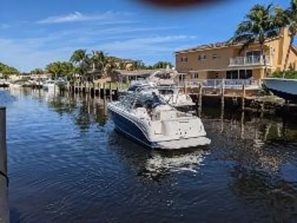 Slide: The Image of Sea Ray Amberjack 2005 - 7