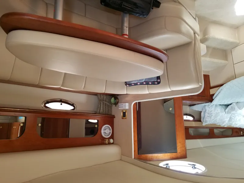 Slide: The Image of Cruisers 3575 Esprit 2000 - 8