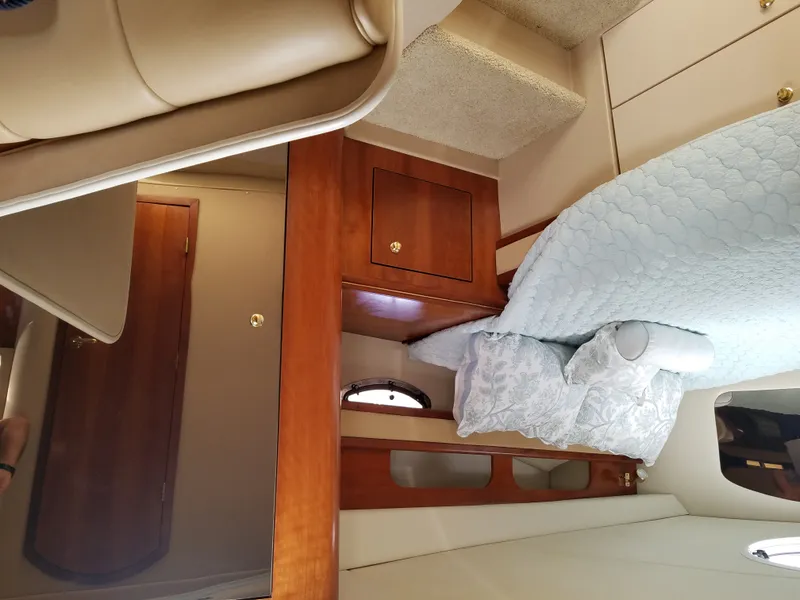 Slide: The Image of Cruisers 3575 Esprit 2000 - 9