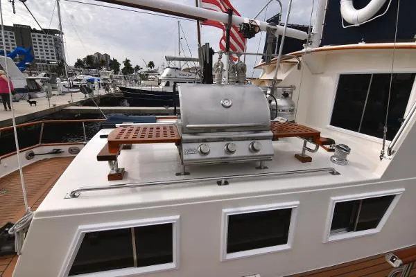 Slide: The Image of Grand Banks Classic 1990 - 4