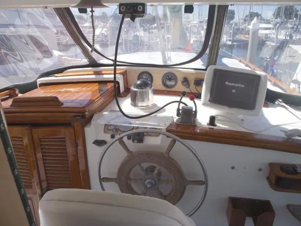 Slide: The Image of Island Trader Motor Sailer 1984 - 7