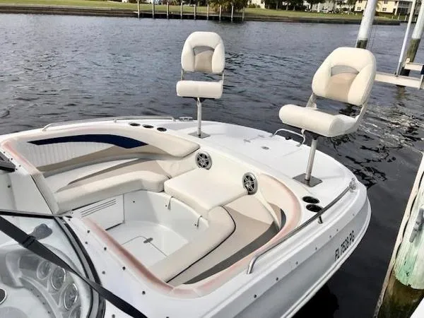 Slide: The Image of Southwind 200 SD 2011 - 8