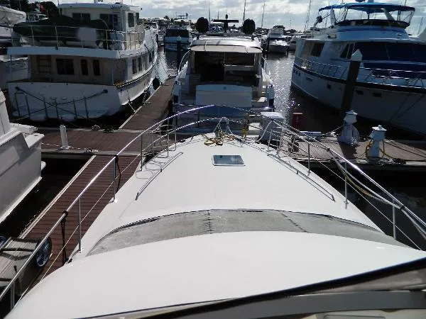 Slide: The Image of Sea Ray Sedan Bridge 2000 - 3