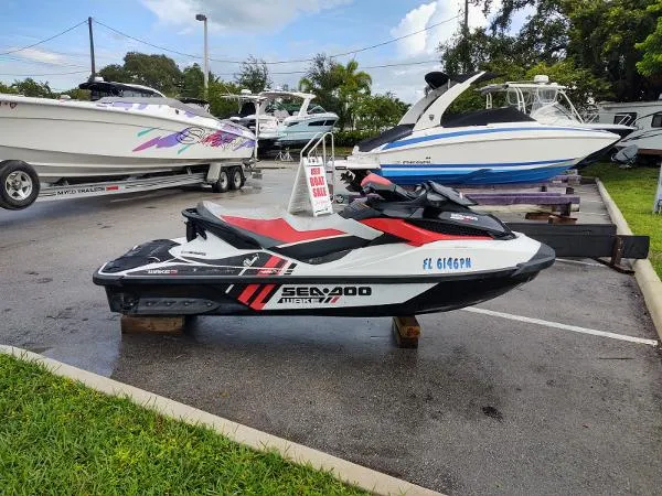 Slide: The Image of Sea-Doo Wake Pro 215 2013 - 3