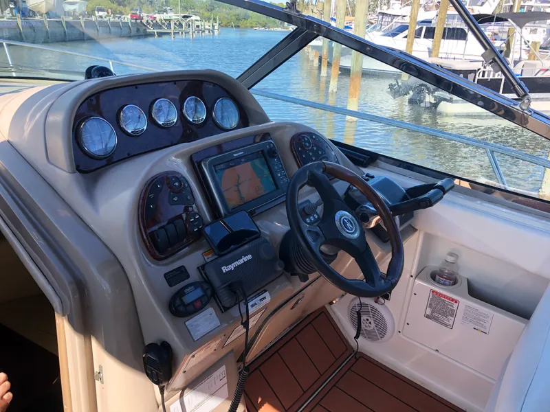 Slide: The Image of Sea Ray 300 Sundancer 2005 - 2
