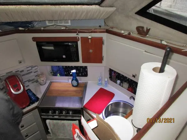 Slide: The Image of Carver Yachts 36 Aft Cabin 1991 - 5