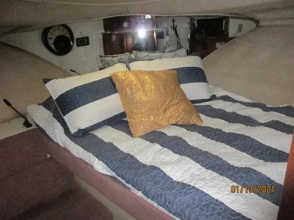 Slide: The Image of Carver Yachts 36 Aft Cabin 1991 - 8