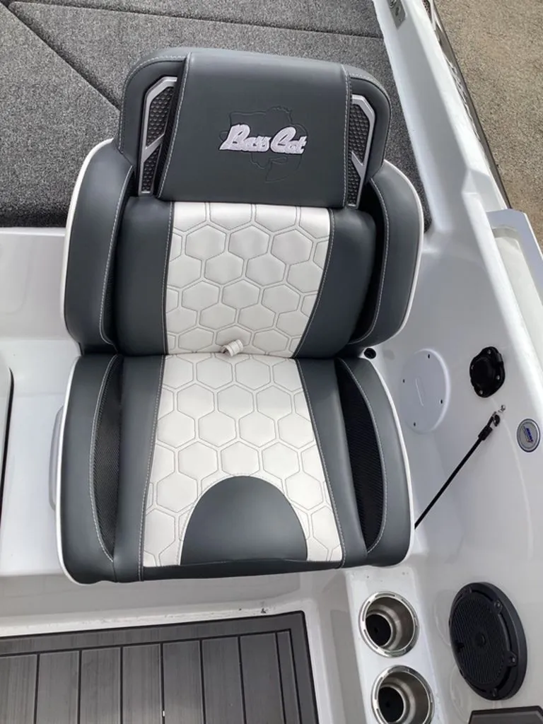 Slide: The Image of Bass Cat Jaguar STS 2026 - 37