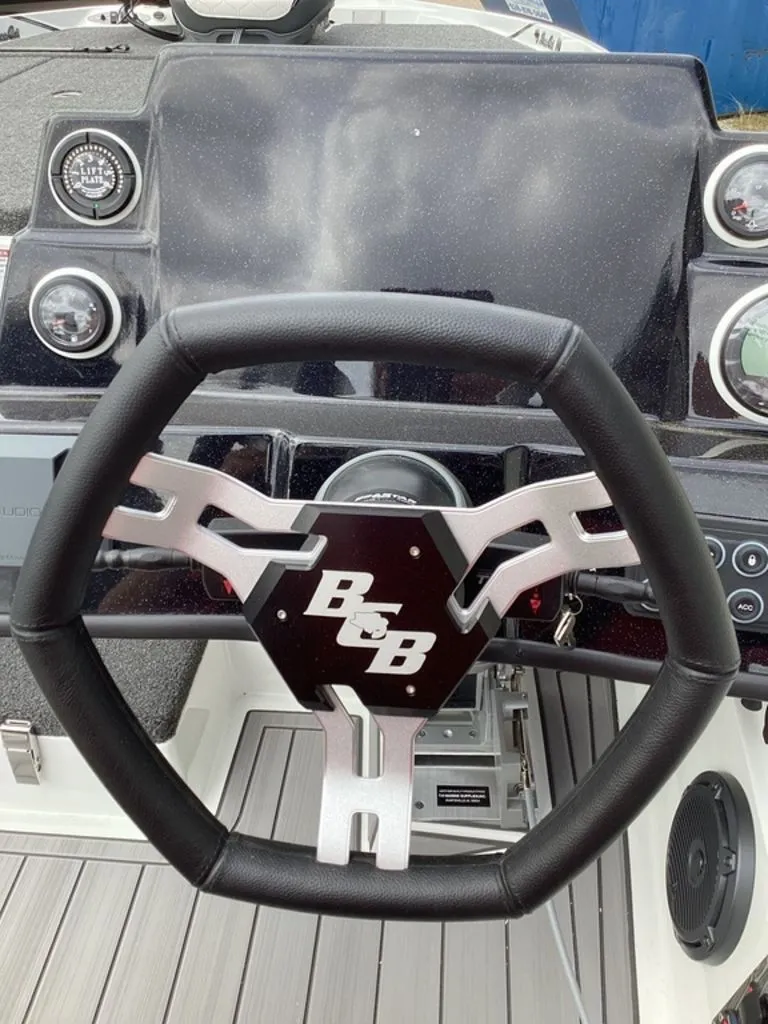 Slide: The Image of Bass Cat Jaguar STS 2026 - 45