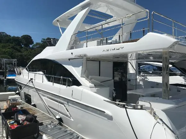 Slide: The Image of Azimut Flybridge Motor Yacht 2020 - 5