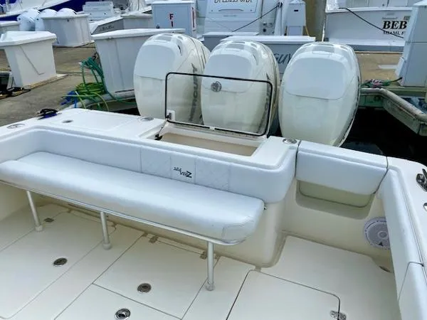 Slide: The Image of SeaVee 340Z 2019 - 7
