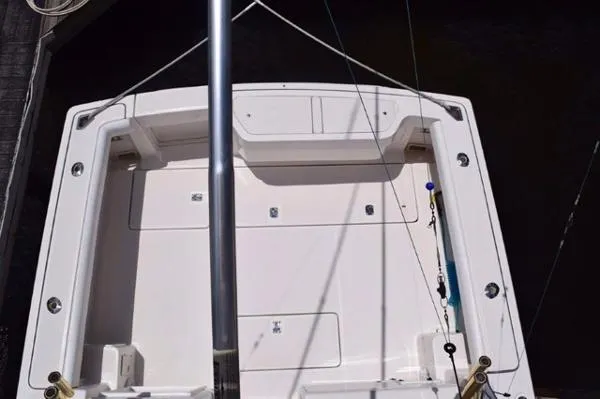 Slide: The Image of Pursuit 34 Express 2001 - 9