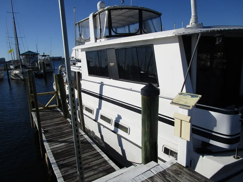Slide: The Image of Gulfstar 49 Motor Yacht 1988 - 3