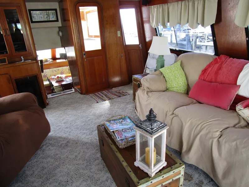 Slide: The Image of Gulfstar 49 Motor Yacht 1988 - 8