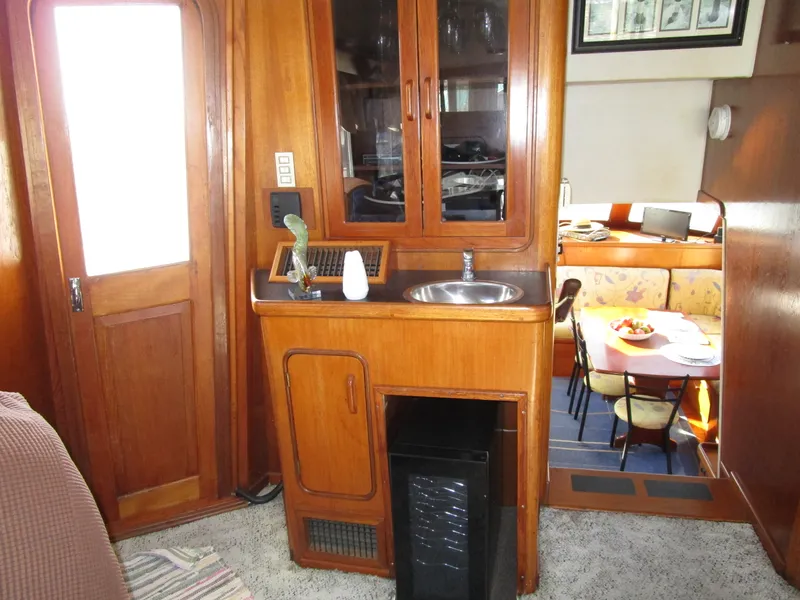 Slide: The Image of Gulfstar 49 Motor Yacht 1988 - 9