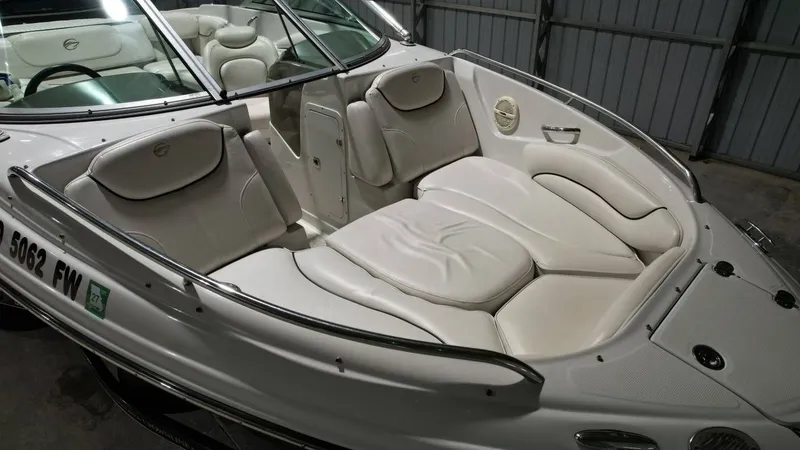 Slide: The Image of Crownline Boats 226 LS 2005 - 11
