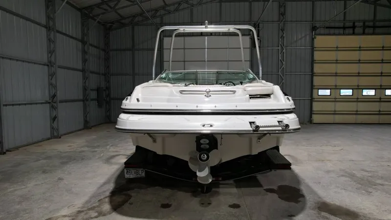 Slide: The Image of Crownline Boats 226 LS 2005 - 6