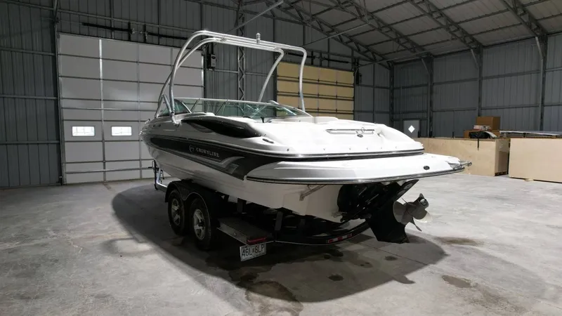 Slide: The Image of Crownline Boats 226 LS 2005 - 8