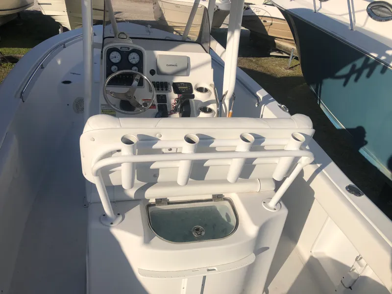 Slide: The Image of Sea Hunt Triton 225 2014 - 8