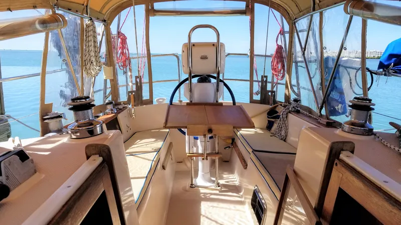 Slide: The Image of Island Packet 38 1990 - 4