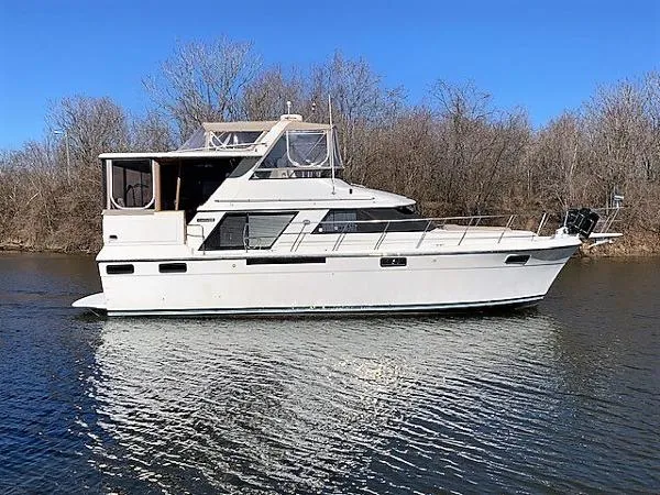 Slide: The Image of Carver Yachts 4207 Aft Cabin 1988 - 0