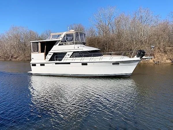 Slide: The Image of Carver Yachts 4207 Aft Cabin 1988 - 1
