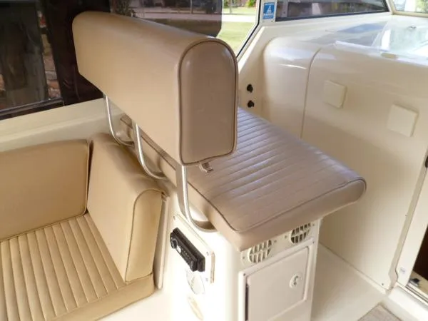 Slide: The Image of Mainship Pilot House Sedan 2007 - 3